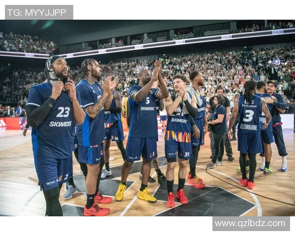 步行者与骑士第二场激战回顾球员表现与战术分析全景展现