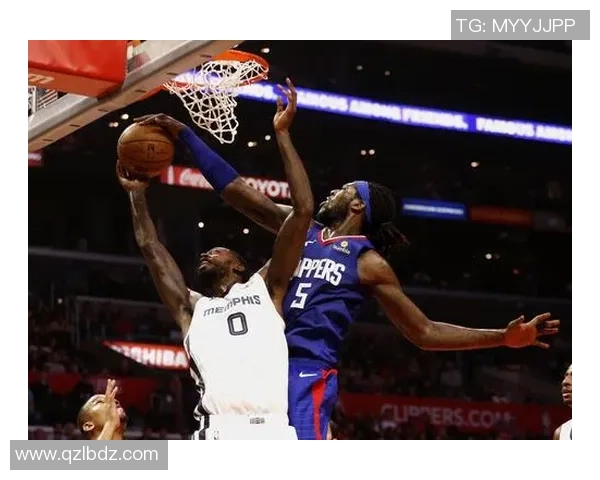 火箭队与灰熊队激战正酣2018年2月27日精彩回顾与赛后分析