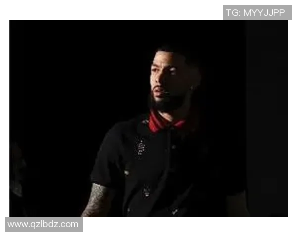 Shams:21年里弗斯曾想把马克西下放到G联赛,但被他回绝 Shams:21年里弗斯曾想把马克西下放到G联赛,但被他回绝