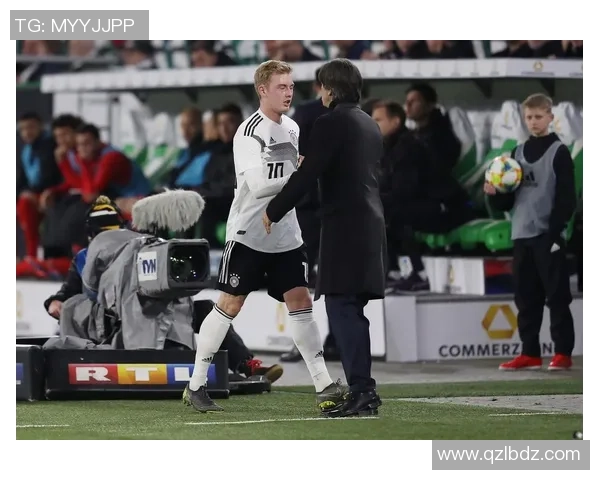 哈曼：多特蒙德在中场有四五种挑选，不管派谁上场都能发挥作用