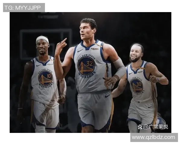 库里31分,勇士大胜爵士!一战有三大收成,佩顿和巴特勒功不可没 库里31分,勇士大胜爵士!一战有三大收成,佩顿和巴特勒功不可没